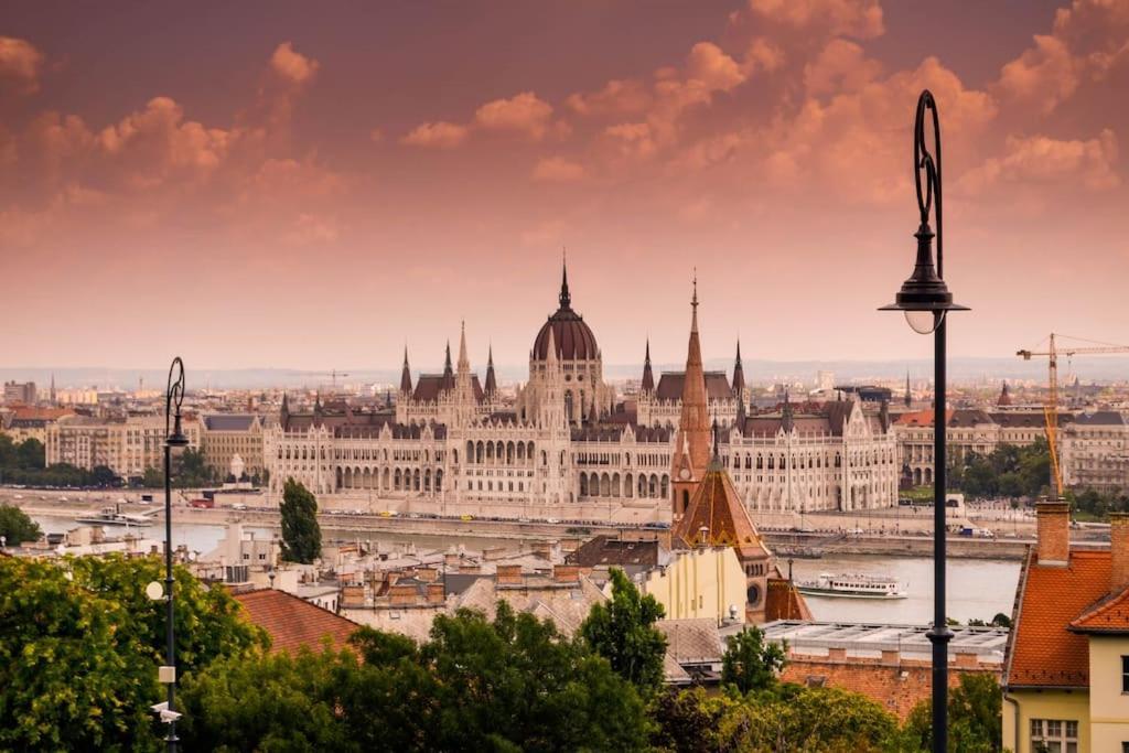 Perl Apartment- Air Conditioned, Cozy Near Varosliget * Budapest