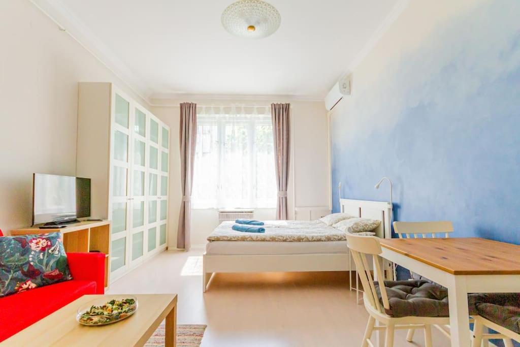 Apartment Perl Apartment- Air Conditioned, Cozy Near Varosliget